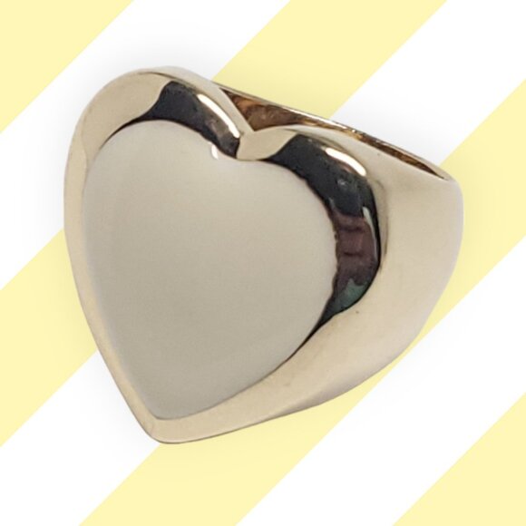 Camille Lucie Ring for Women, Cream Colored Epoxy Shaped Heart - Picture 3 of 9